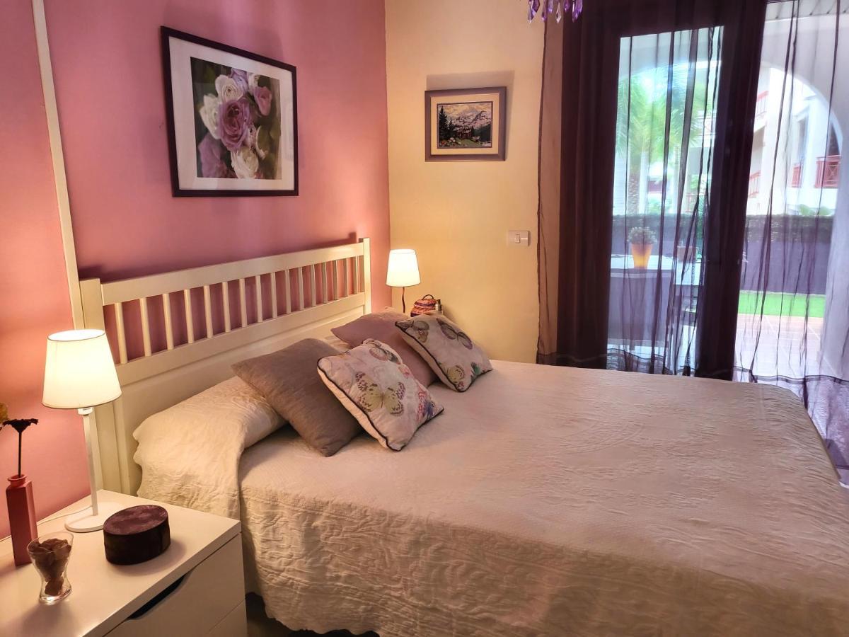 Oasis Palm Mar By Helloapartments المظهر الخارجي الصورة