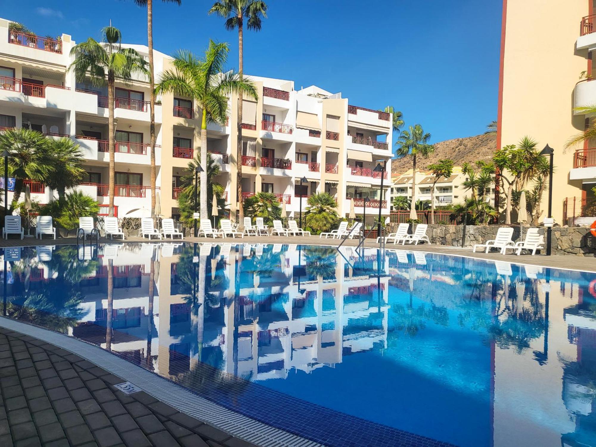 Oasis Palm Mar By Helloapartments المظهر الخارجي الصورة