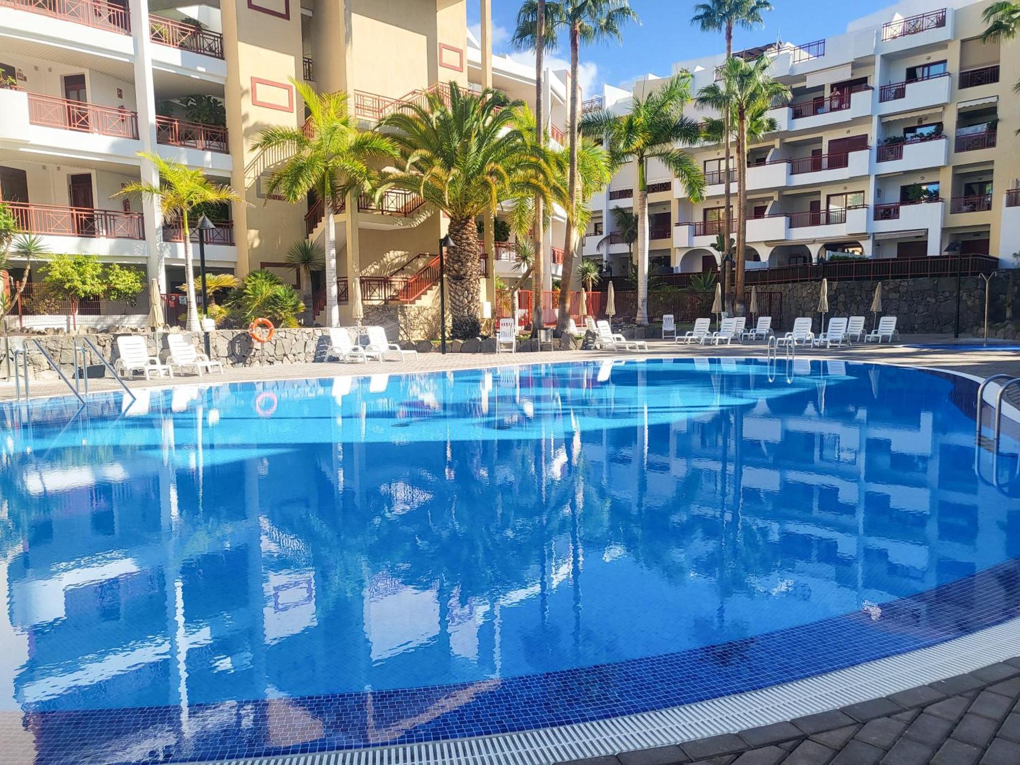 Oasis Palm Mar By Helloapartments المظهر الخارجي الصورة