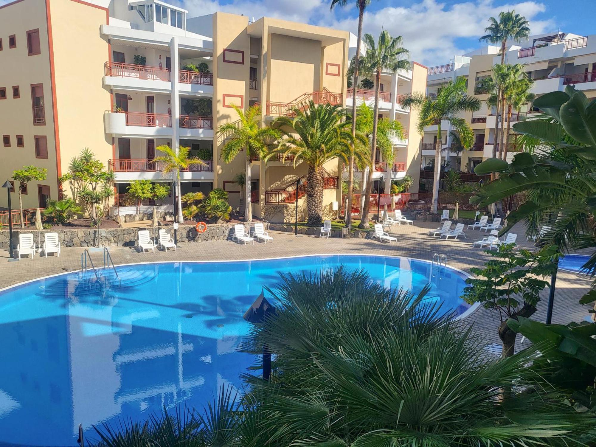 Oasis Palm Mar By Helloapartments المظهر الخارجي الصورة